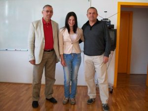 prof._Stipe_avar_i_prof._Marijo_Stoji_s_Draganom_Kordi_-_uenicom_36._generacije