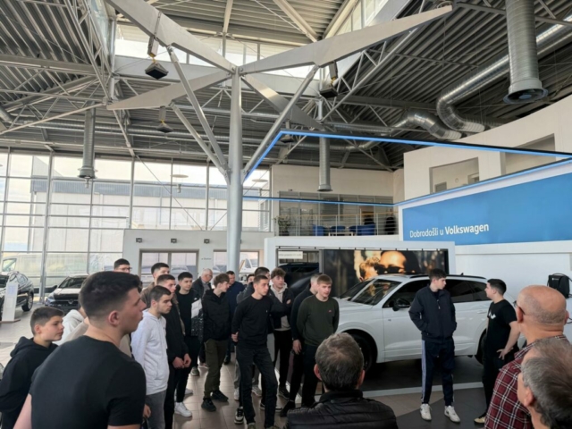 3f6f404f-5d0b-4c8c-a551-7d9bebe1891d