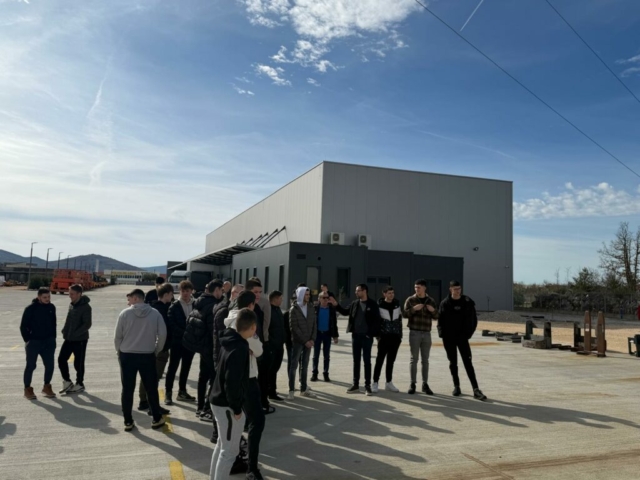 659e9215-2cd1-43e4-9c08-ad09d735c8df