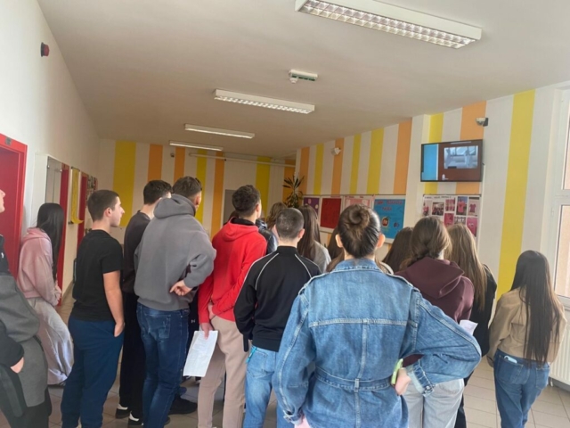 71567664-d832-422d-a9b6-65eafd4ceba2