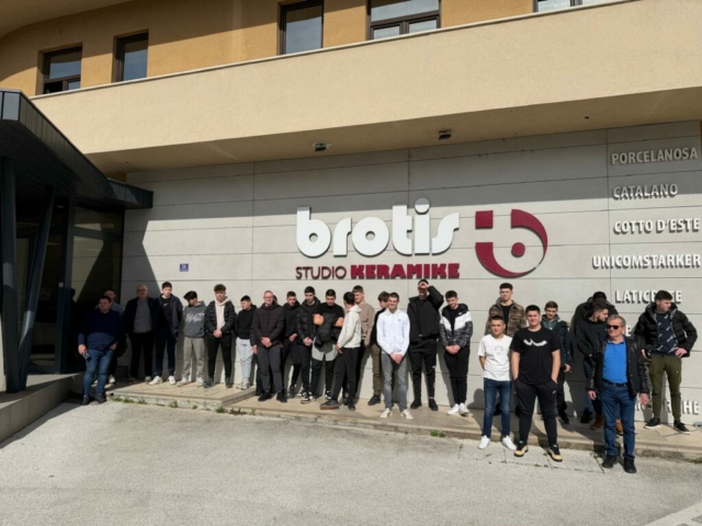 82ca19b0-436a-494f-9d0b-a583c9e862fe