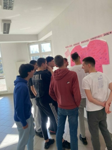 a280f1c9-b43f-4ad9-b6c9-2acc666bb292