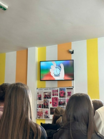 a5adcbfc-e794-4edb-a157-9d7b0a369ebe