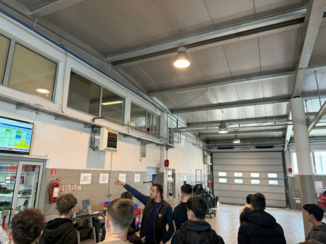 f0d8fbea-ba32-4a22-bcc5-8d0a6cb5bb7f